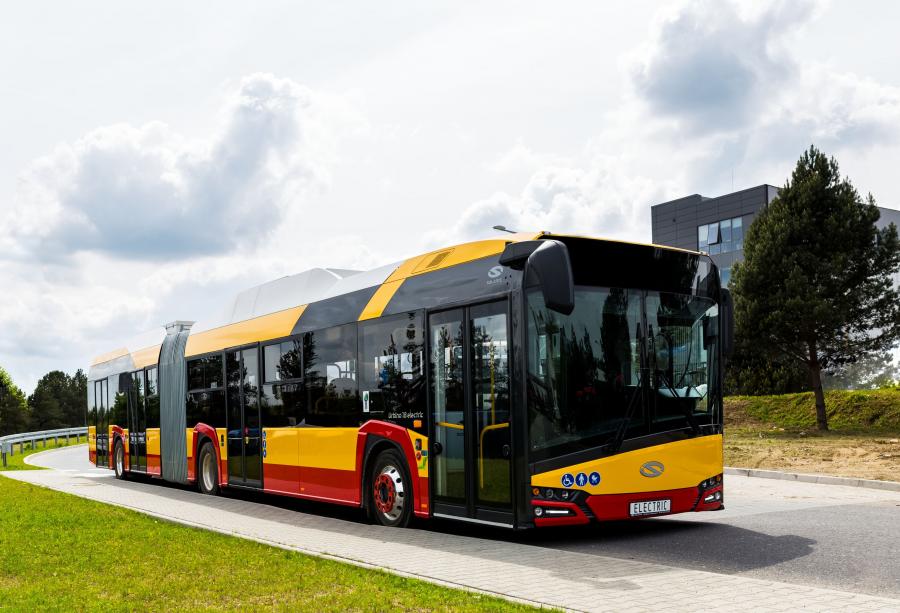  Solaris Urbino 18 electric 2017 года  (фото 1 из 3)